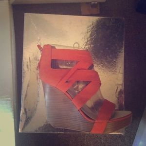 Size 8.5, orange wedges by Matiko